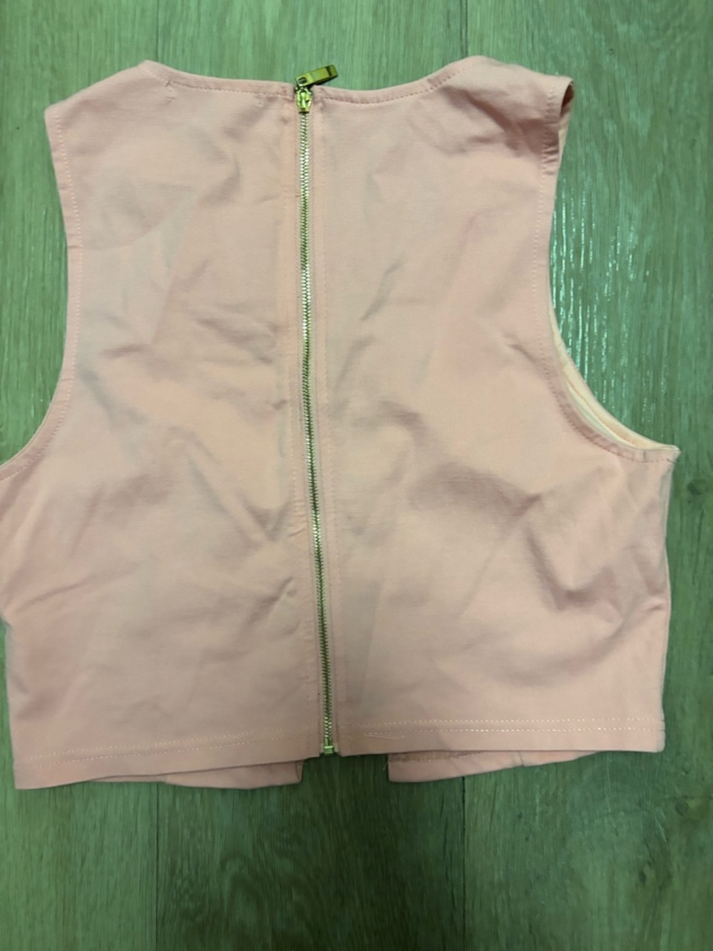 Lucee Pink‎ Lace-Up Cropped Top - Picture 4 of 4